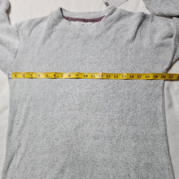 Royce Gray Crew Neck Sweater Size Small - Picture 4 of 9